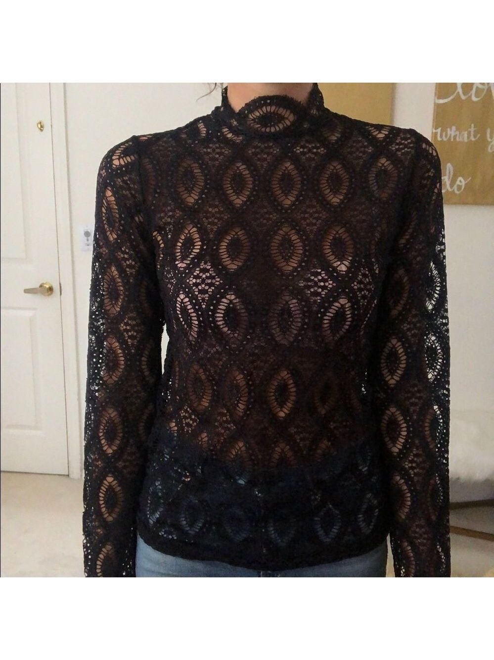 Nightcap sheer merletto lace top